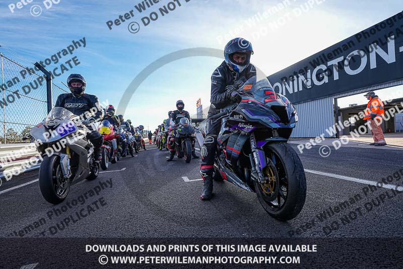 donington no limits trackday;donington park photographs;donington trackday photographs;no limits trackdays;peter wileman photography;trackday digital images;trackday photos
